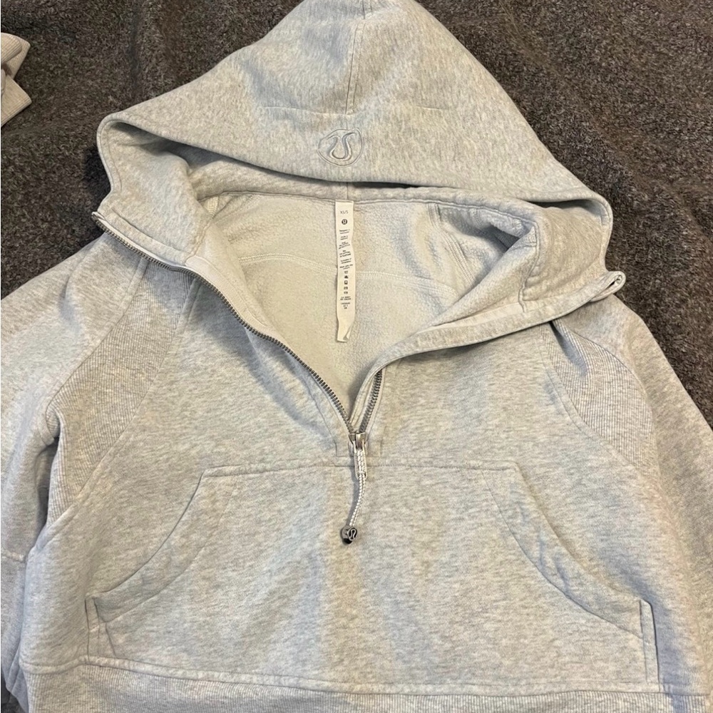 Lululemon Heather Gray Fleece Hoodie xs/s
